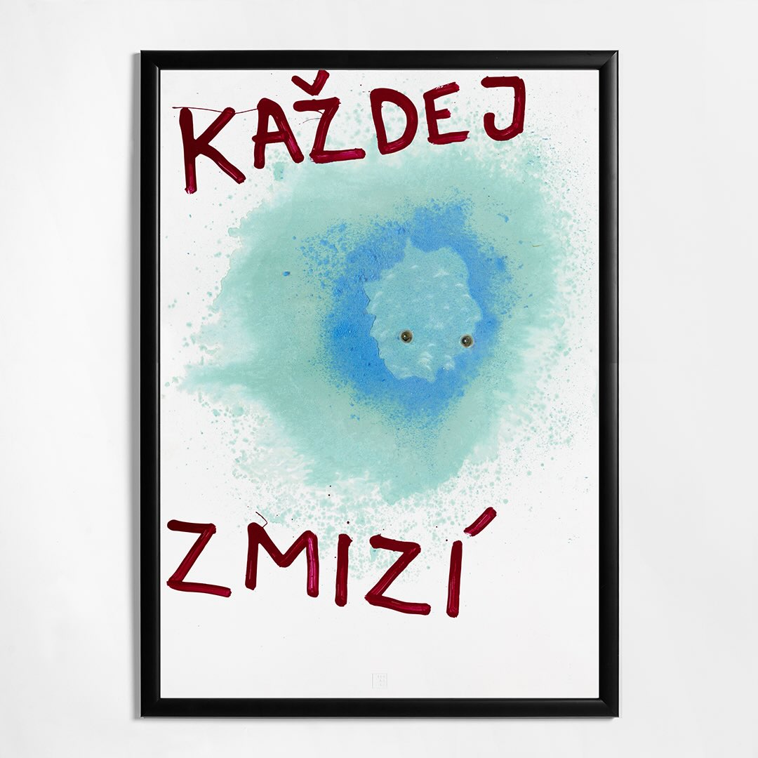 V rámu
